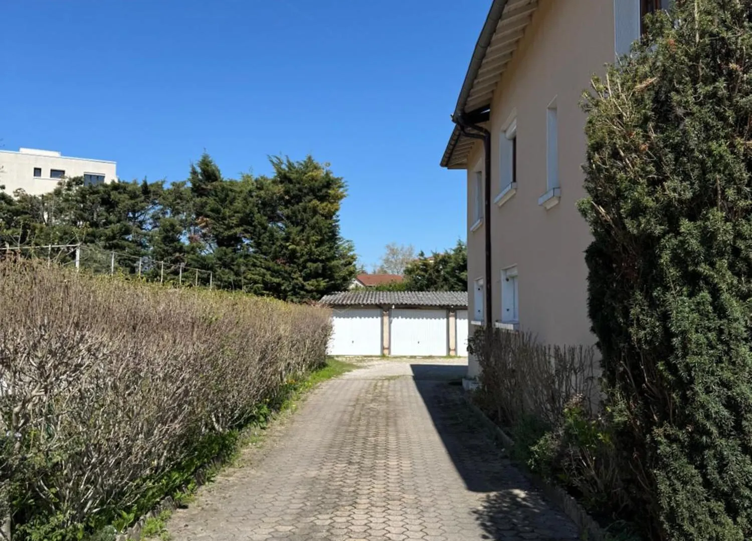 T2 Renove St-Priest Centre Avec Parking Prive Apartment Saint-Priest  0*, Saint-Priest (Rhone) France