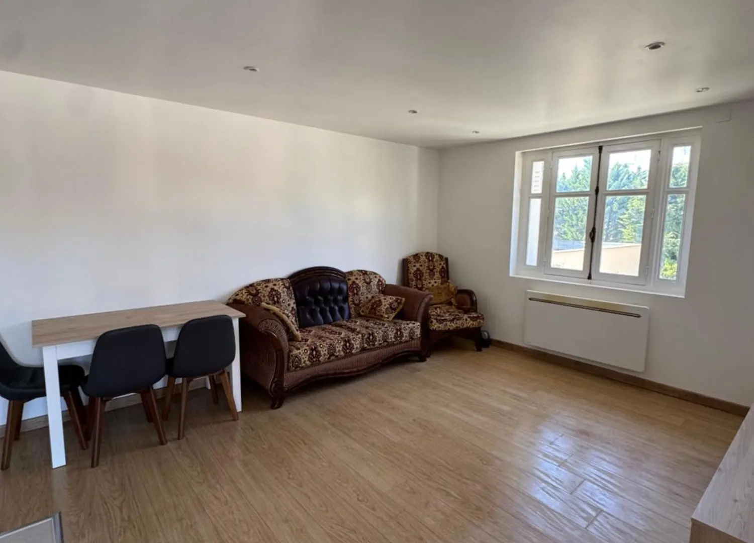 T2 Renove St-Priest Centre Avec Parking Prive Apartment Saint-Priest