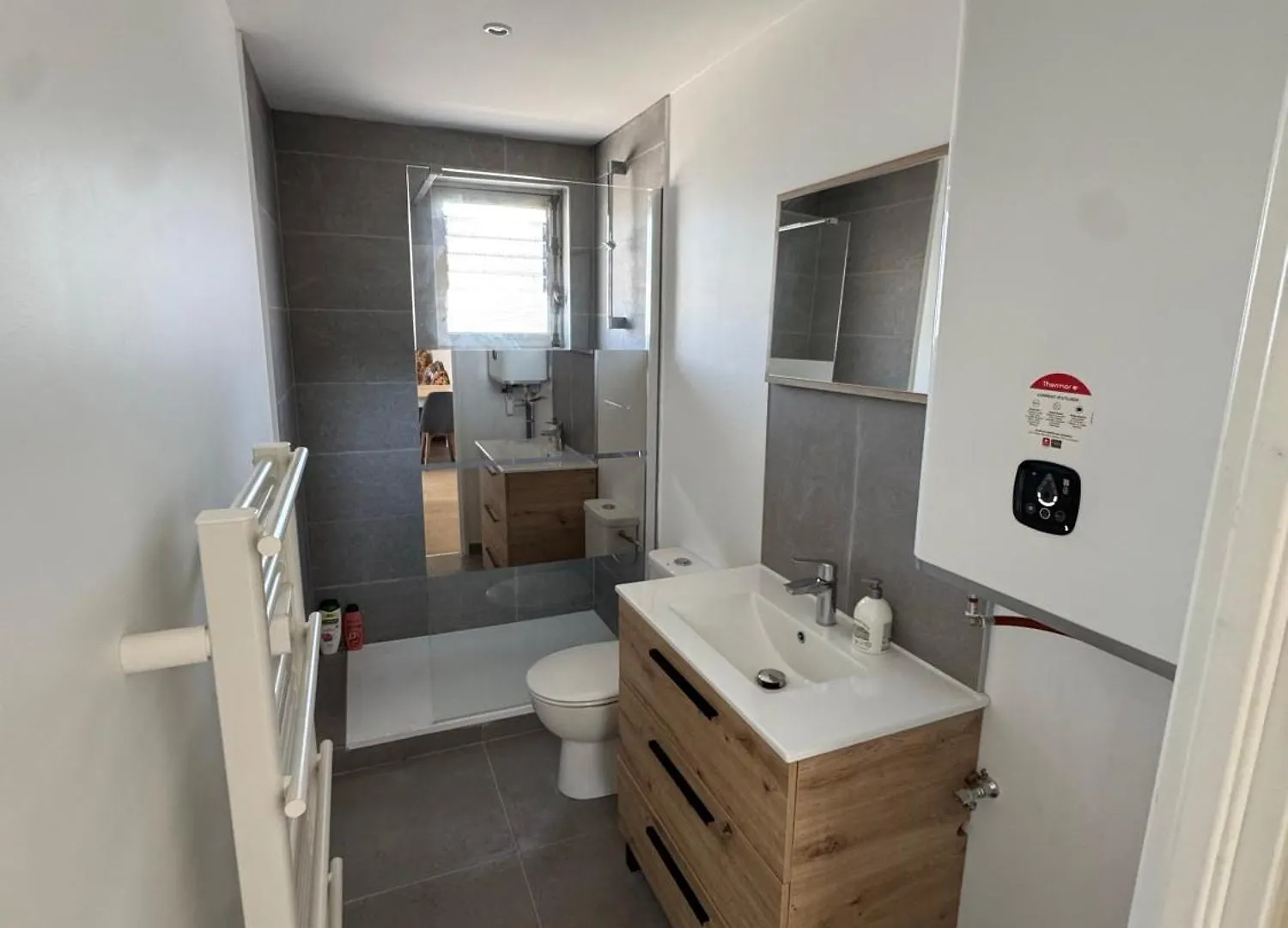 T2 Renove St-Priest Centre Avec Parking Prive Apartment Saint-Priest  France